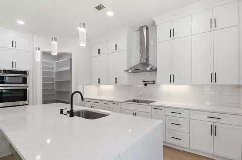 Kitchen - 606 Rucker Rd, Murfreesboro, TN 37127 photo 5 of 6