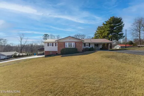 781 West Ln, Lenoir City, TN 37771