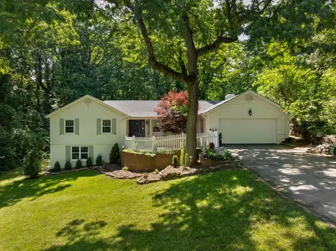 110 Linden St, Lookout Mountain, TN 37350