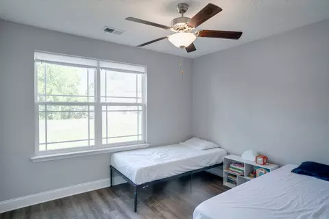 Bedroom - 826 Cedar Ln, Springfield, TN 37172 photo 4 of 5