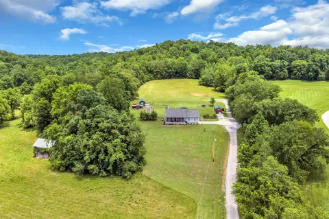 2757 New Dry Hollow Rd, Cumberland Furnace, TN 37051