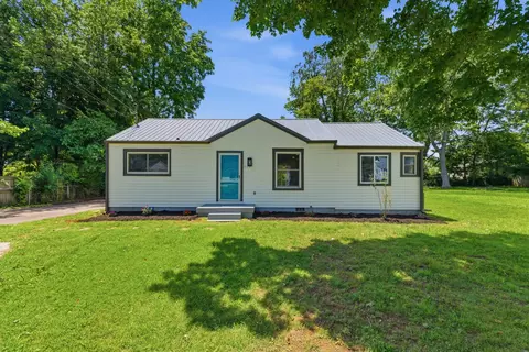 303 Dudley St, Smyrna, TN 37167