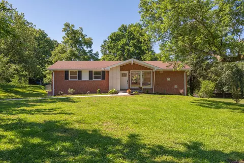 627 Woodett Dr, Nashville, TN 37211
