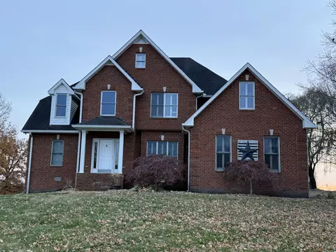 385 Thoroughbred Ln, Hartsville, TN 37074