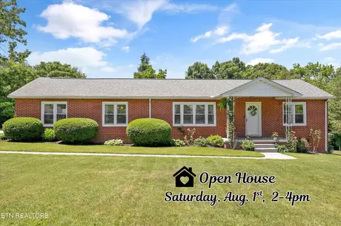 143 Fairview Dr, Maryville, TN 37803