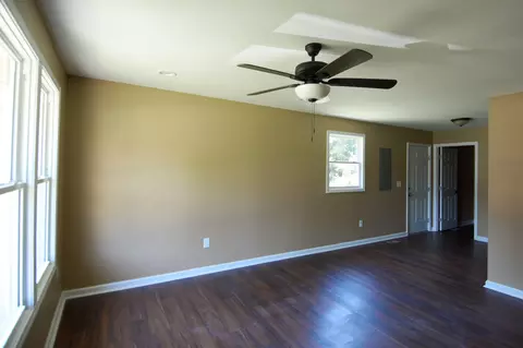 2741 Old Matthews Rd, Nashville, TN 37207