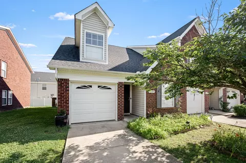 4210 Aurora Cir, Murfreesboro, TN 37127