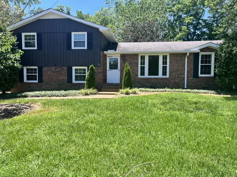 104 Pana Ct, Hendersonville, TN 37075