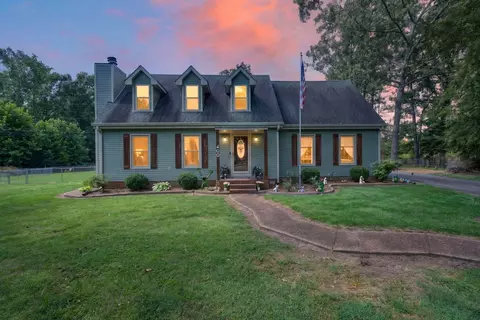 400 Sharondale Dr, Tullahoma, TN 37388