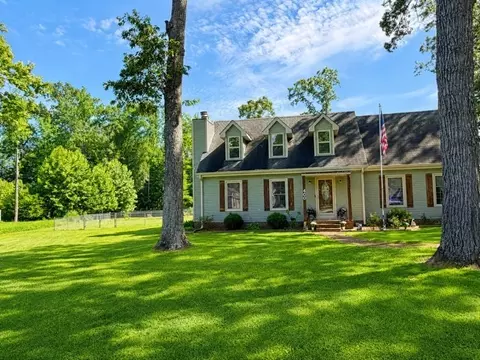 400 Sharondale Dr, Tullahoma, TN 37388