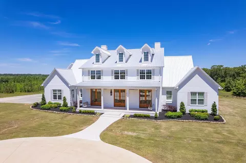 60 Proctor Rd, Henderson, TN 38340