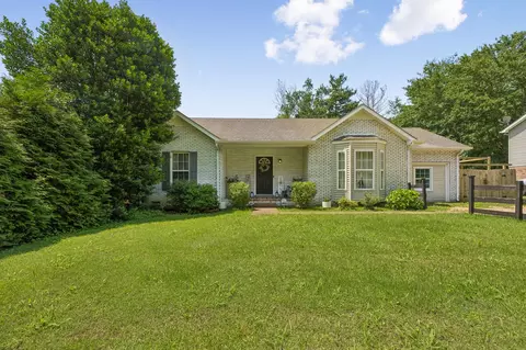 7879 Horn Tavern Rd, Fairview, TN 37062