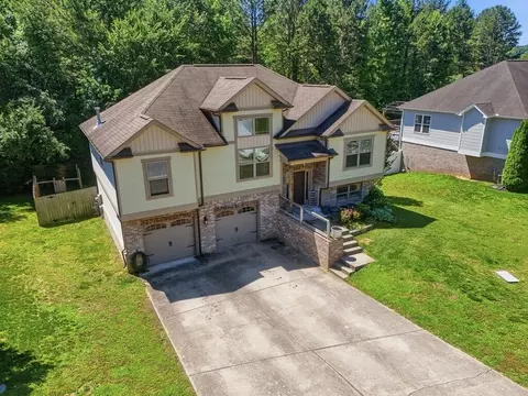 9023 Wood Dale Ln #202, Hixson, TN 37343