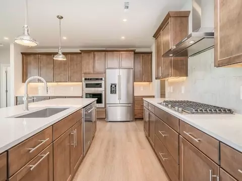 464 Tomlinson Pointe Dr, Mount Juliet, TN 37122