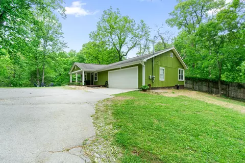 3000 Taft Hwy, Signal Mountain, TN 37377
