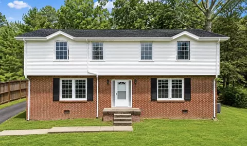 120 Cross Timbers Dr, Nashville, TN 37221