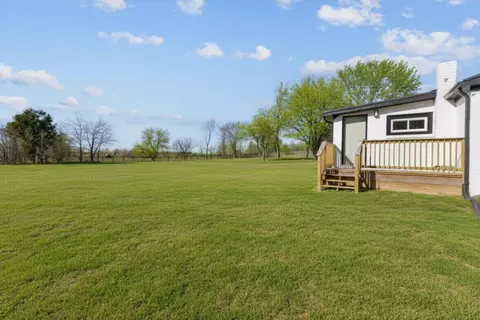 Exterior - 405 Fairfield Rd, Bethpage, TN 37022 photo 3 of 13