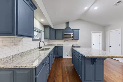 Kitchen - 405 Fairfield Rd, Bethpage, TN 37022 photo 1 of 3