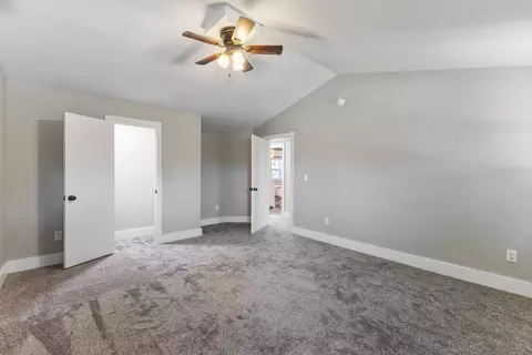 Bedroom - 405 Fairfield Rd, Bethpage, TN 37022 photo 5 of 5