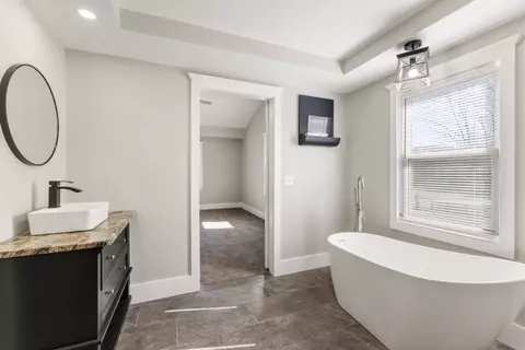 Entry Way - 405 Fairfield Rd, Bethpage, TN 37022 photo 1 of 5