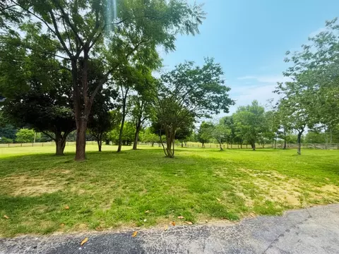 Exterior - 405 Fairfield Rd, Bethpage, TN 37022 photo 8 of 13