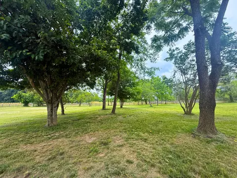 Exterior - 405 Fairfield Rd, Bethpage, TN 37022 photo 7 of 13