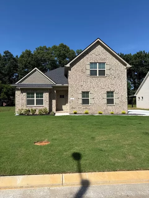 13 Sagewood Dr, Tullahoma, TN 37388