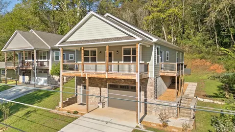 537 Lullwater Rd, Chattanooga, TN 37405