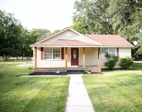 171 Moore St, Summerville, GA 30747