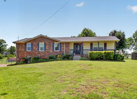 416 Wadebrook Dr, Gallatin, TN 37066