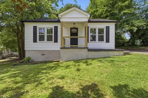 11 Circle Dr, Rossville, GA 30741