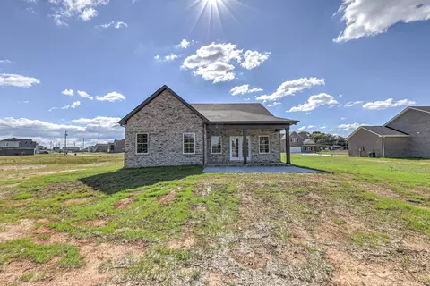 Exterior - 41 Bartow St, Decherd, TN 37324 photo 6 of 7