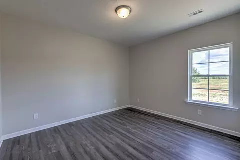 Bedroom - 41 Bartow St, Decherd, TN 37324 photo 3 of 4
