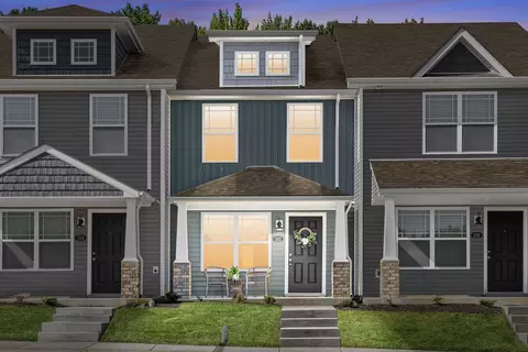 102 Davis Ridge Ln, Clarksville, TN 37040