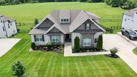 2035 Imagine Cir, Spring Hill, TN 37174