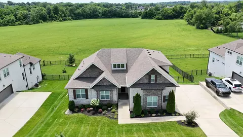 2035 Imagine Cir, Spring Hill, TN 37174