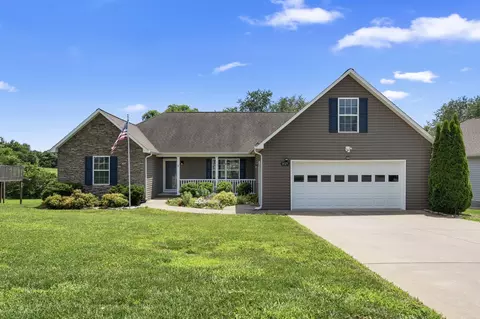 1925 Sheffield Ln, Columbia, TN 38401