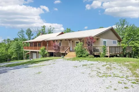 290 Vine Ridge Rd NE, Crawford, TN 38554