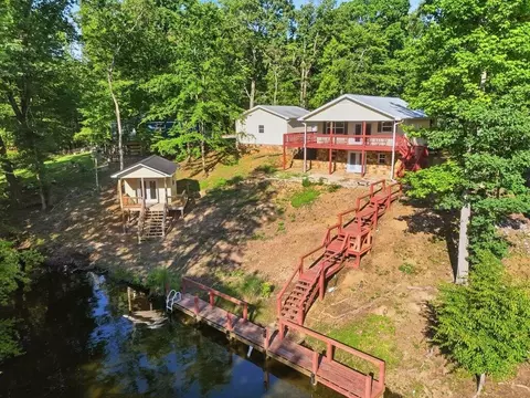 170 Lakeshore Dr, Spring City, TN 37381