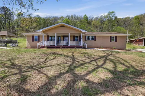 662 Red Hill Valley Rd SE, Cleveland, TN 37323