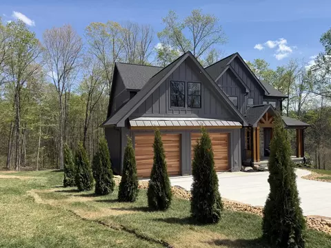 103 Goose Ln, Soddy Daisy, TN 37379