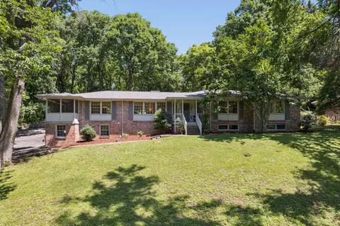 5732 Knob Rd, Nashville, TN 37209