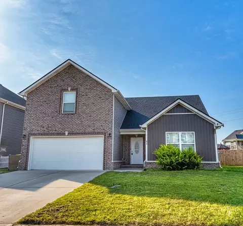 917 Burley Barn Rd, Clarksville, TN 37042