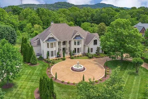 238 Pelham Dr, Brentwood, TN 37027
