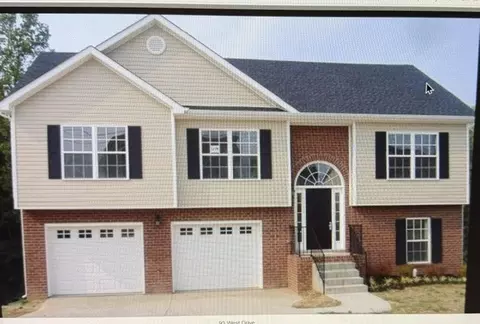 93 West Dr, Clarksville, TN 37040
