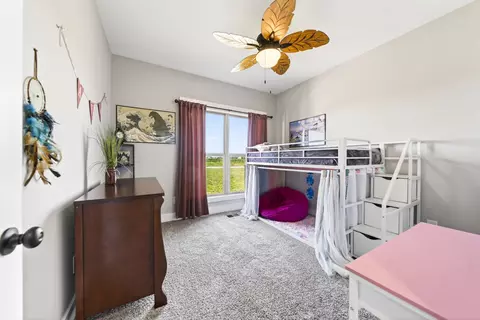 Bedroom - 5367 Roy Holman Rd, Springfield, TN 37172 photo 2 of 3