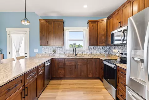 Kitchen - 5367 Roy Holman Rd, Springfield, TN 37172 photo 3 of 4