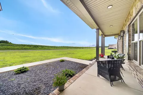 Exterior - 5367 Roy Holman Rd, Springfield, TN 37172 photo 5 of 9