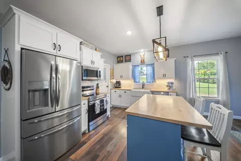 Kitchen - 22153 Highway 49 E, Springfield, TN 37172 photo 1 of 5