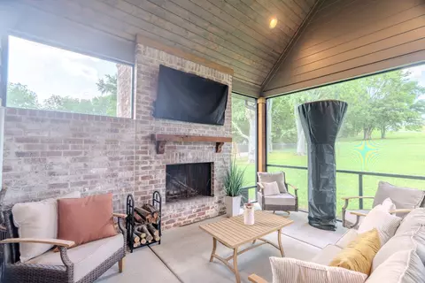 Exterior - 502 Allisona Rd, Eagleville, TN 37060 photo 3 of 9